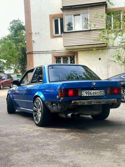 Продам BMW E30 1987 года, Первый Переход.