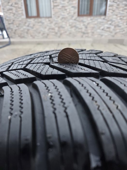 HANKOOK winter i*cept evo3. 265/40 R20 M+S