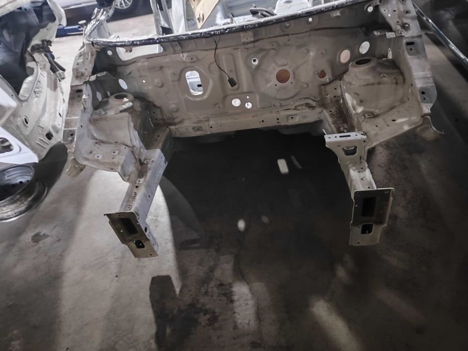 Аварийный кузов для спарка