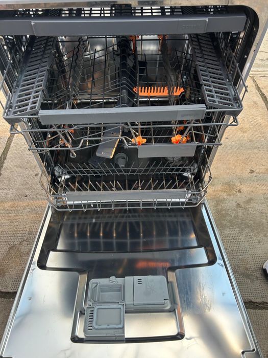 Mașină de spălat vase Gorenje, încorporabilă, cu 3 coșuri