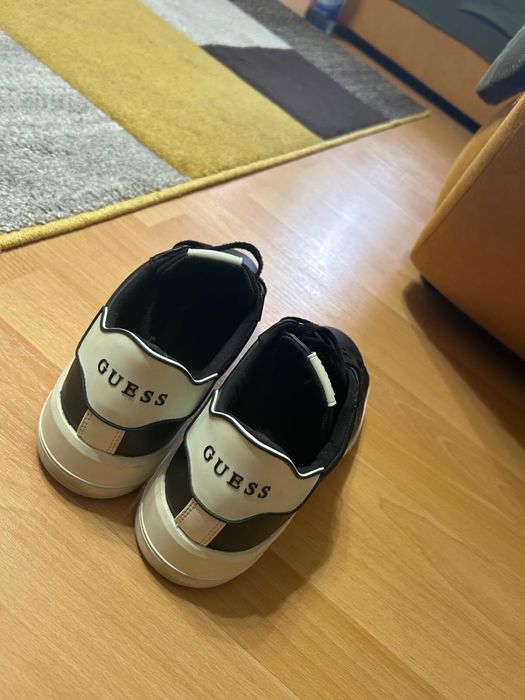 Sneakers Guess femei , marimea  39