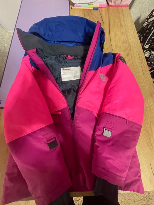 Vând echipament schi fete 140