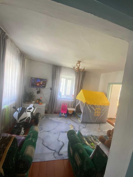 Үй сатылады. Жер үй.