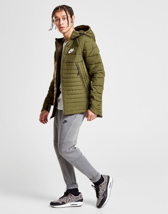 Nike яке мъжко ХС размер/оригинално