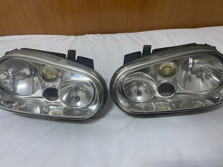 Faruri/ stopuri  golf 4 impecabile