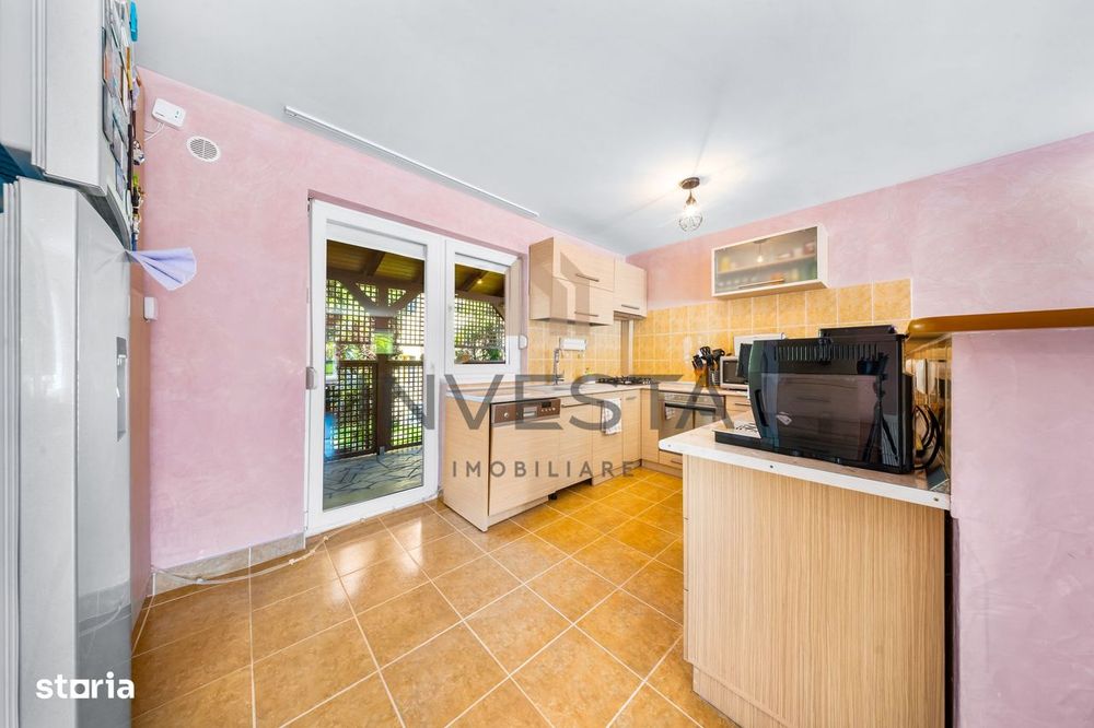 Casa 5 camere 119 mp utili, garaj si curte, strada privata, Campului