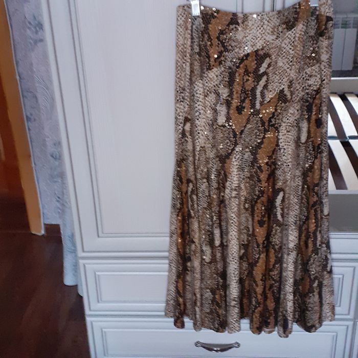 продам женский костюм