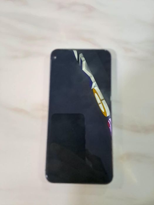 Samsung S24 в хорошем состоянии