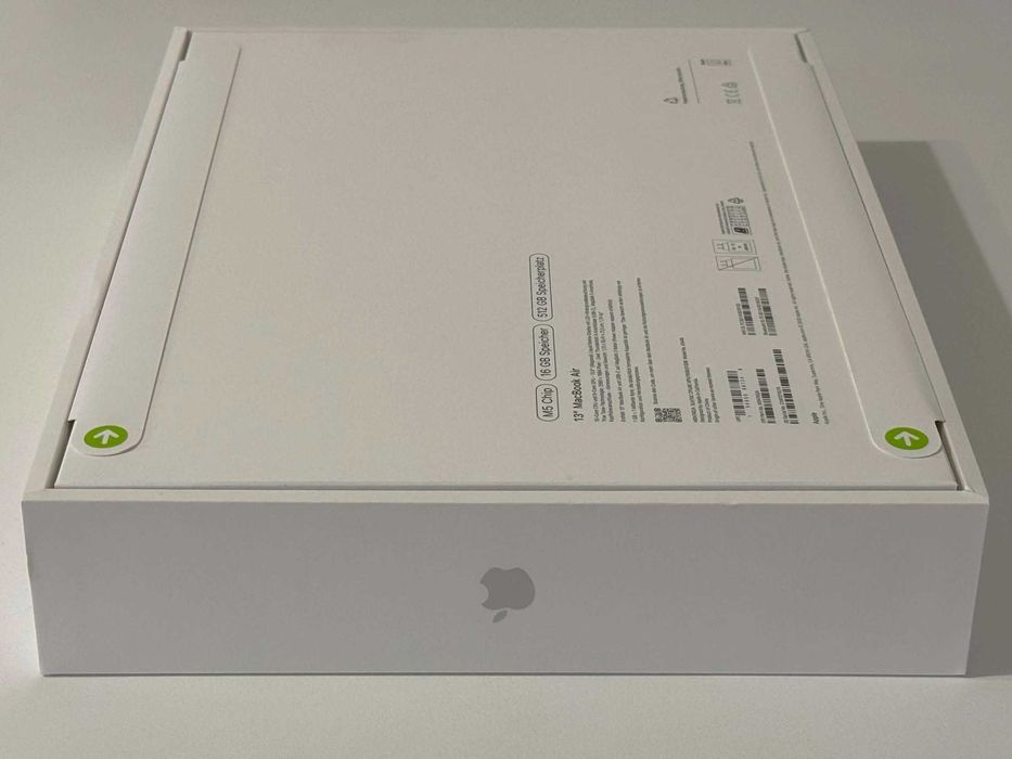 Бартер! Чисто НОВ! 1г. Гаранция! MacBook Air 13" M5 512/16GB