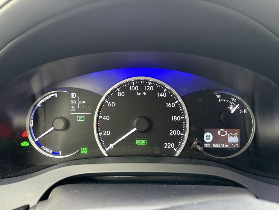 Lexus CT 200h Hybrid 1.8 Automată - 188 000km - Istoric verificabil