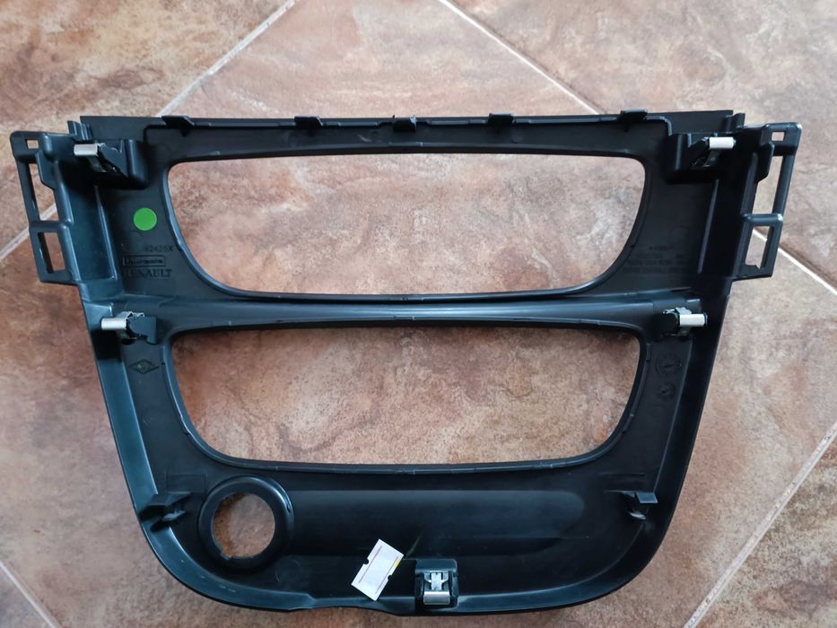 Продавам оригинални части за Рено Меган 3 хечбек