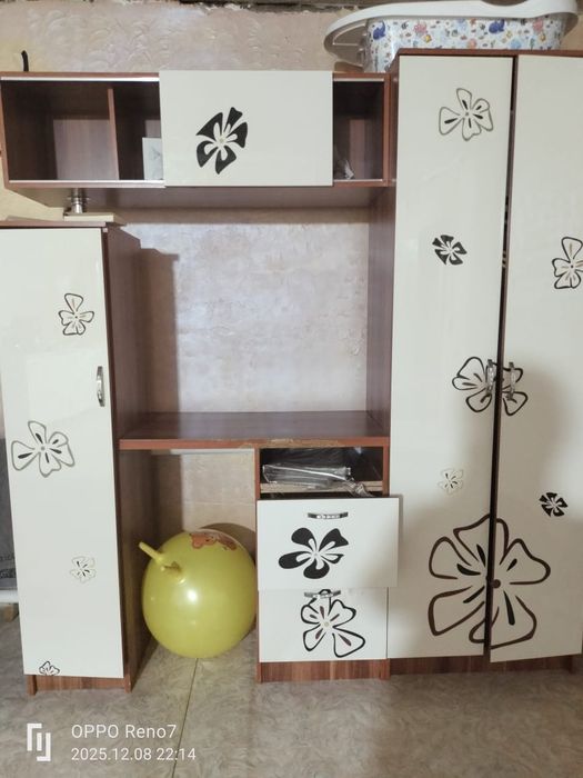 Продам мебель  шкафы