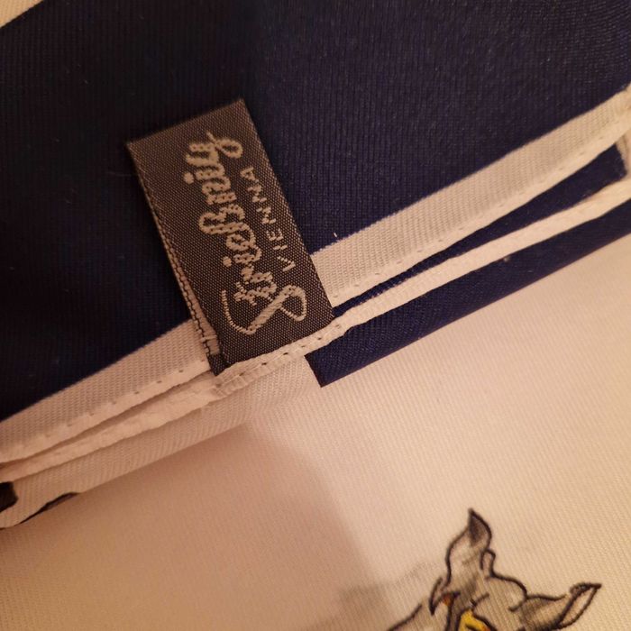 НАМАЛЕНИ Тънки квадратни шалове Рим, Испания, Виена, цветя