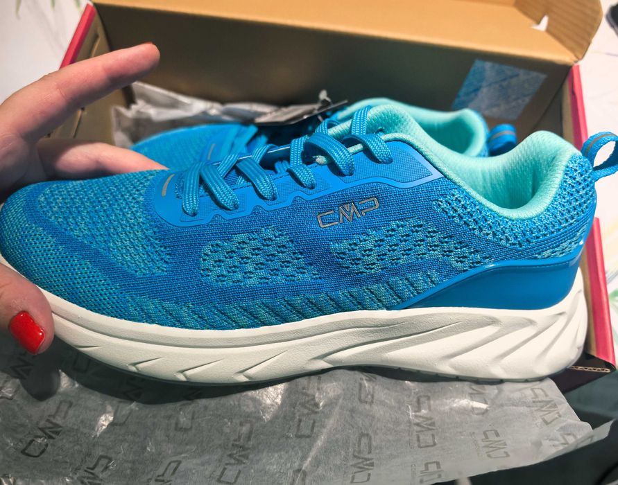 Чисто нови Маратонки CMP