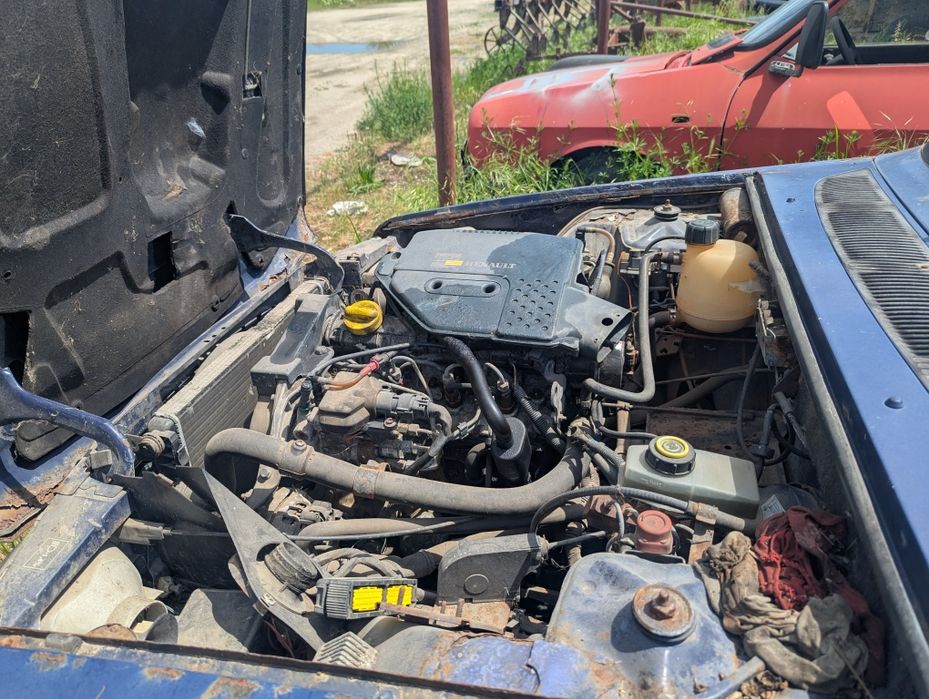 Dezmembrez Dacia Pick up