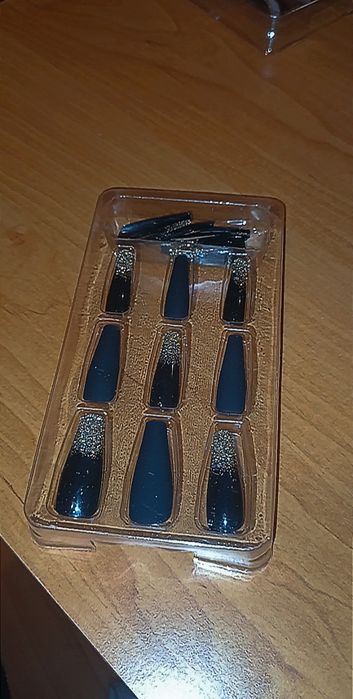 3 Seturi de ungii false