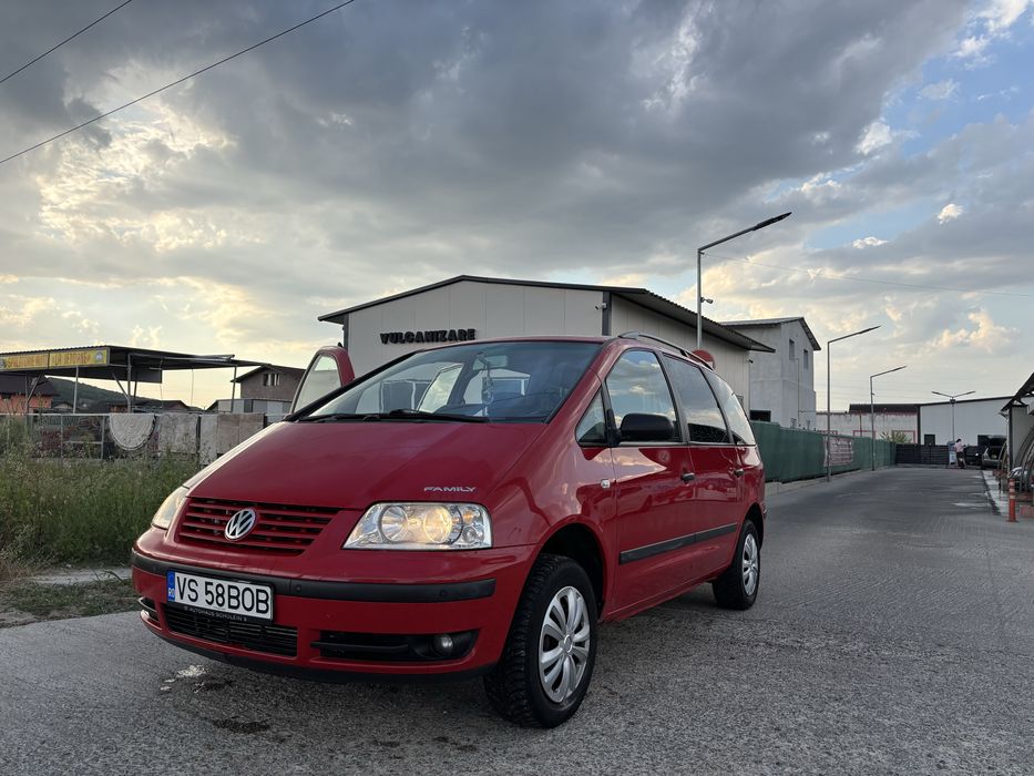 VOLKSWAGEN Sharan