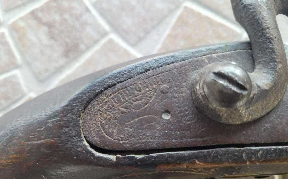 промоция Пехотен, перкусионен пистолет от 19-ти  век