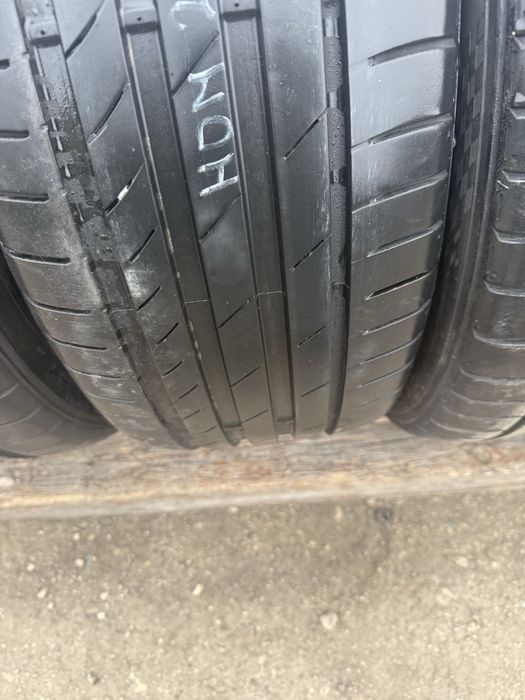4 броя Летни гуми Kumho 225/45 R19 Dot 0722 ном 216