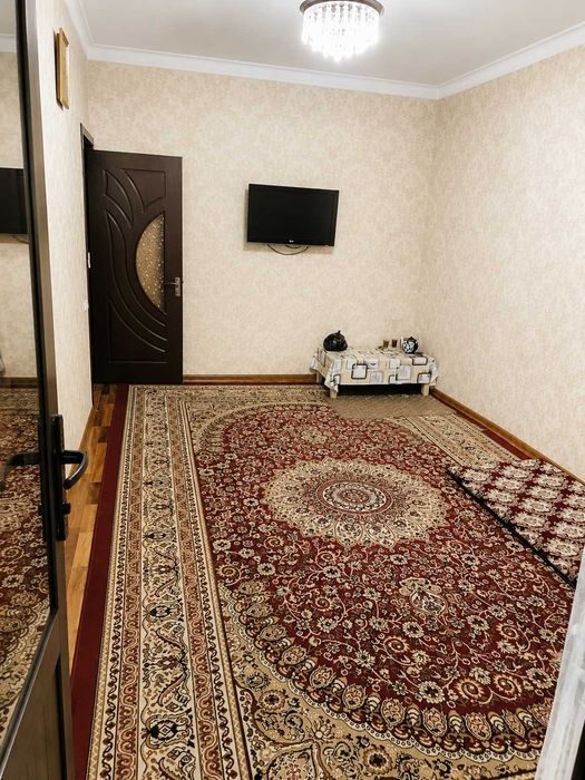 Чилонзор-11 кварталда кизларга, камчилик бўлиб турилади, без маклер