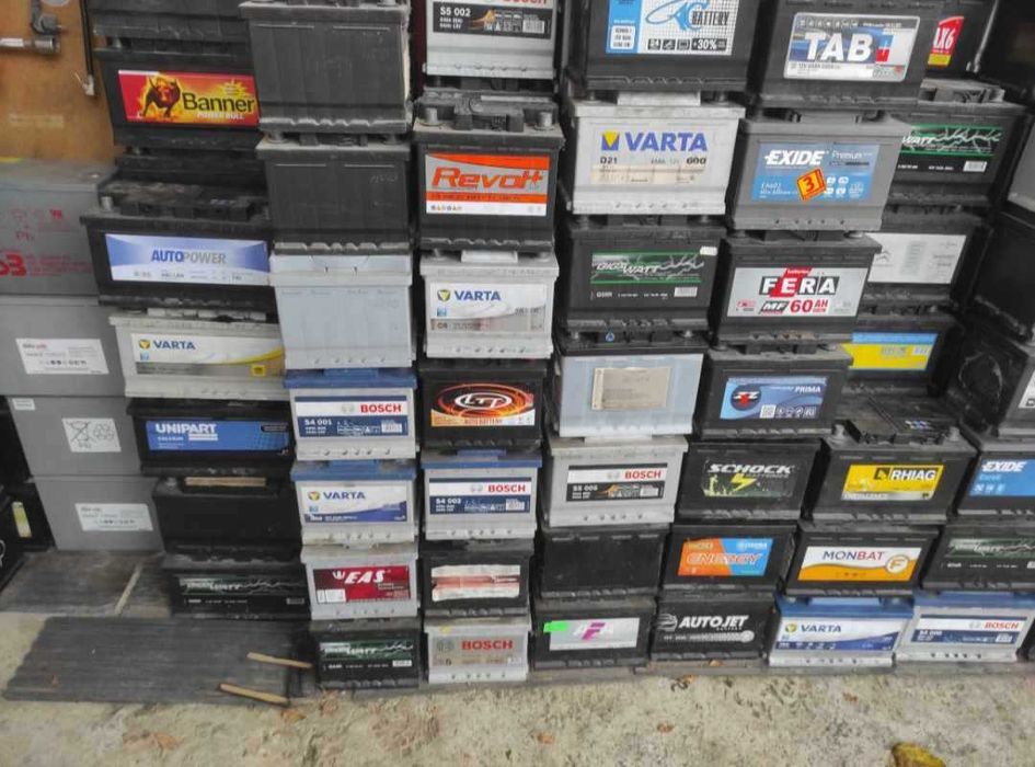 Тягов,гелов акумулатор 200ач гаранция.перфектен