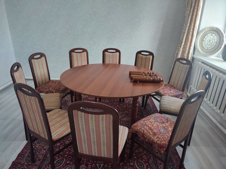 Стол деревянный круглый