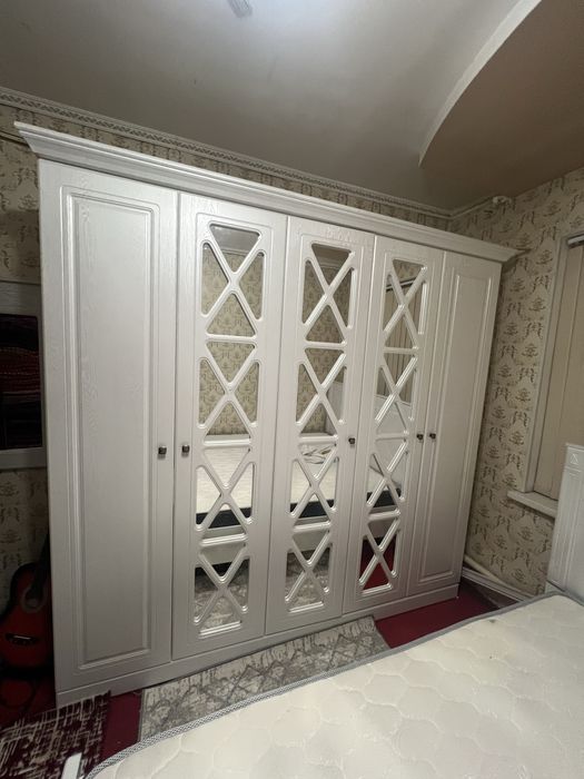 Спальный гарнитур