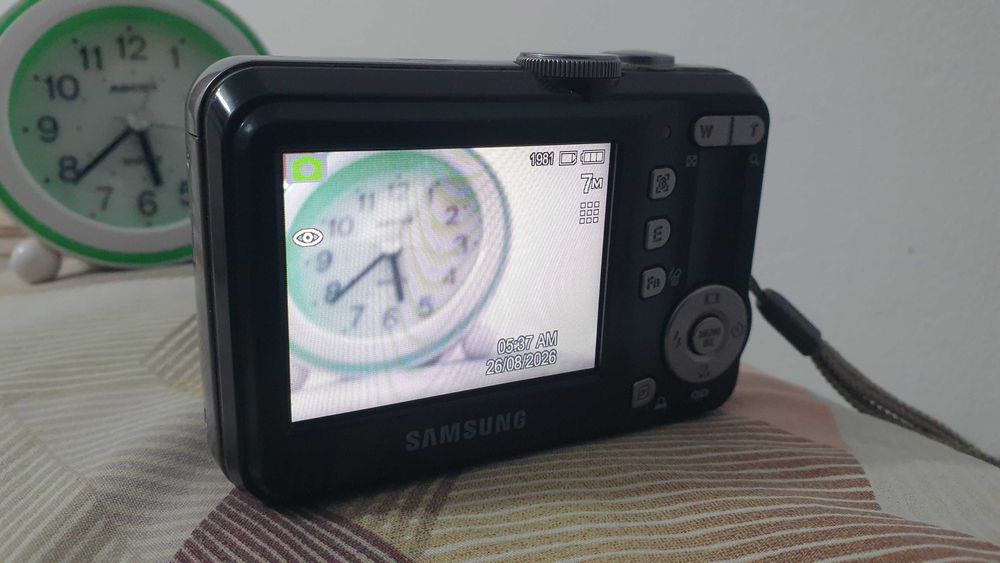 фотоапарат Samsung S760