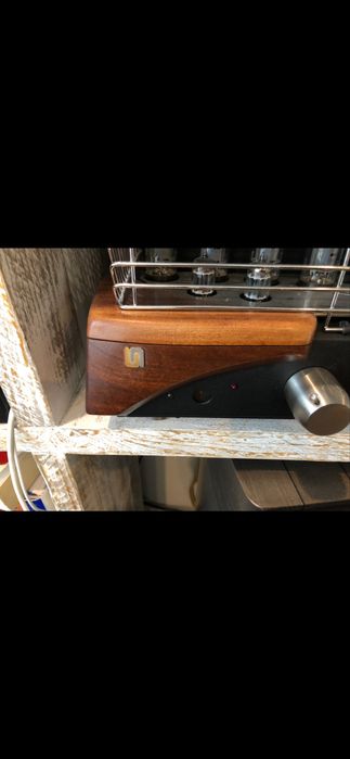 Лампов усилвател Unison Research S6