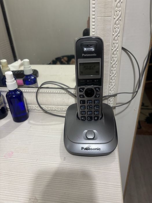 Продам телефон панасоник стационарный в 7 мкр