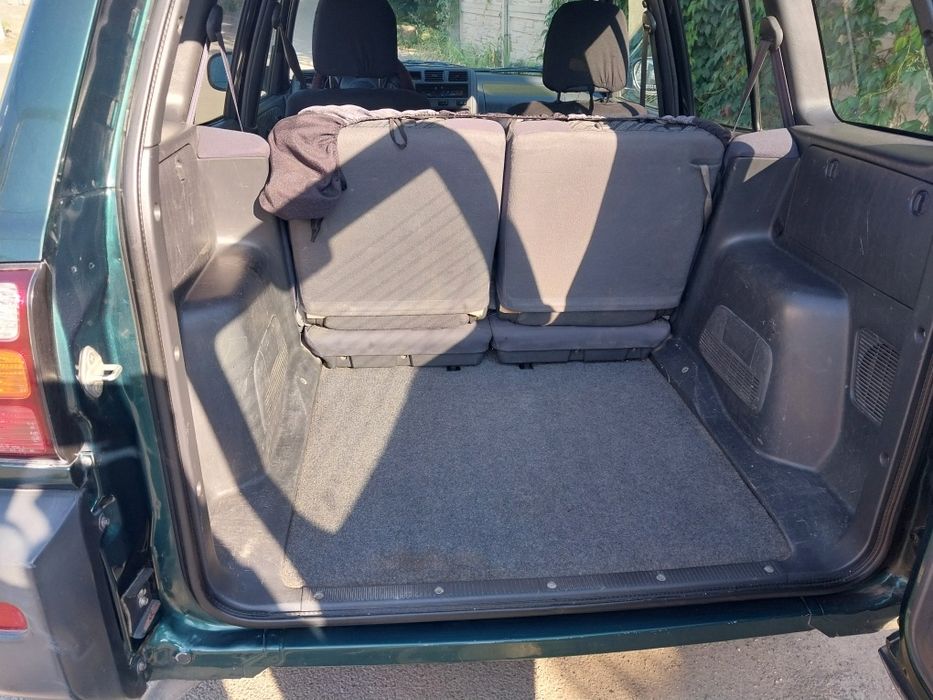Продам Toyota Rav-4