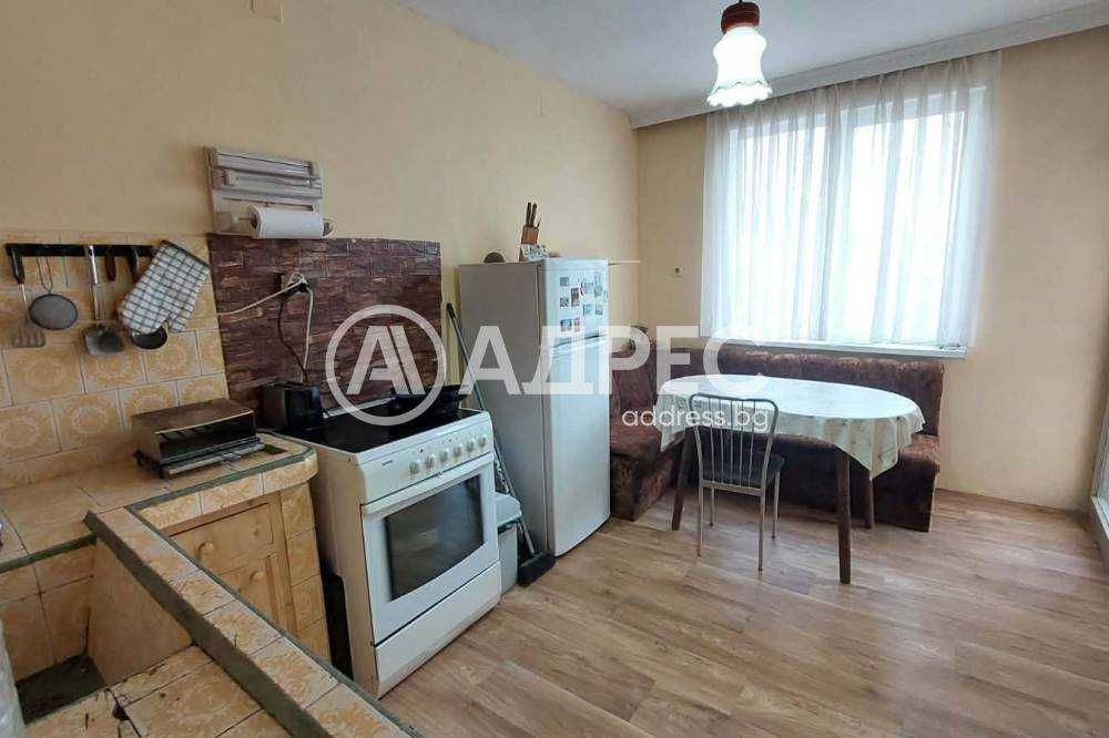 Продава се Тристаен апартамент в Ямбол, Център - 85 кв.м за 690 €/кв.м - Снимка #7