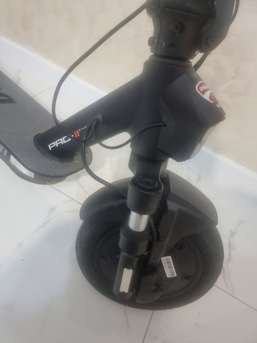 Trotineta Ducati pro || evo