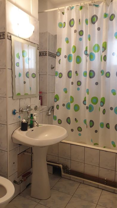 Proprietar inchiriez apartament ultracentral zona Universitate