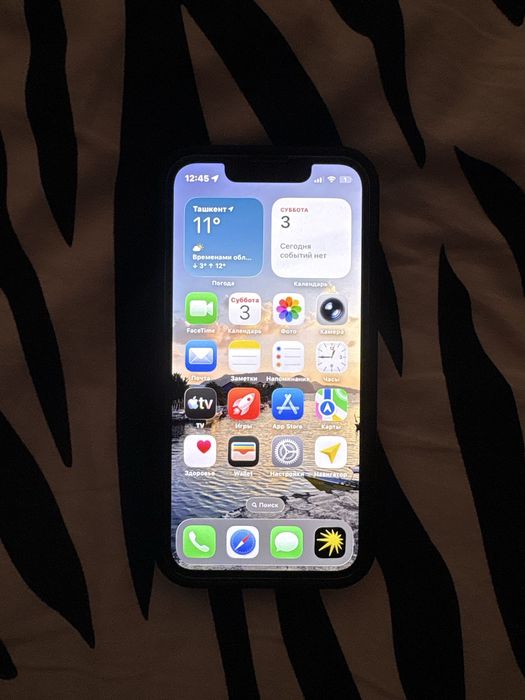 Продам iPhone 13 mini 256Gb