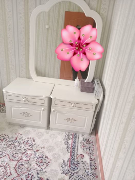 Спальный гарнитур и кровать