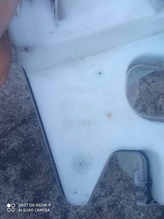 Казанче за течност за чистачки за Nissan Juke 1.5 CDI