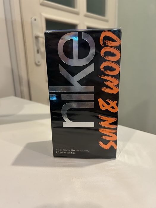 Чисто нов Nike sun & wood  (не отварян)