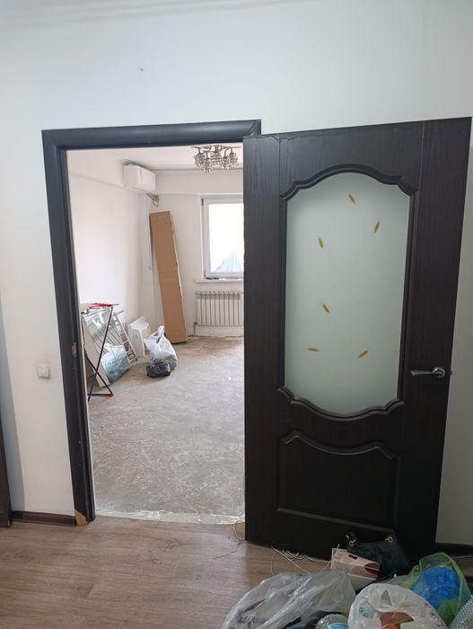 Продам двери 5000тг