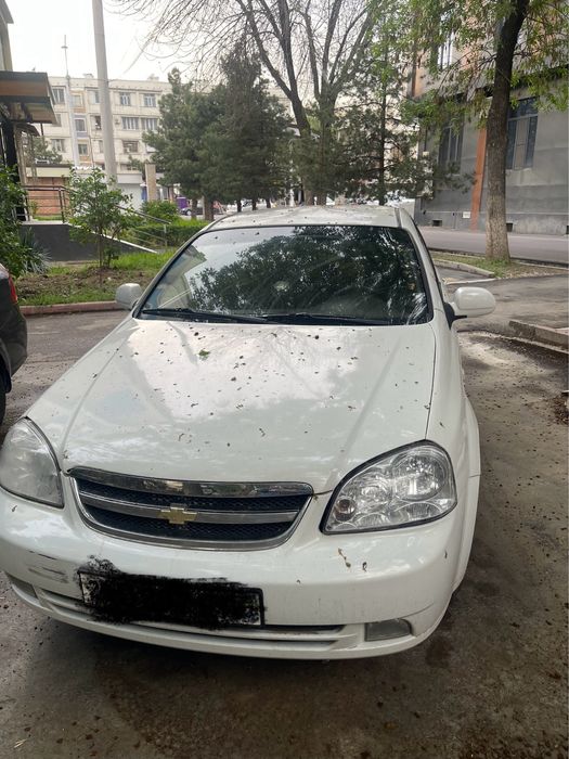 Срочно продам ласетти 1.8 2012