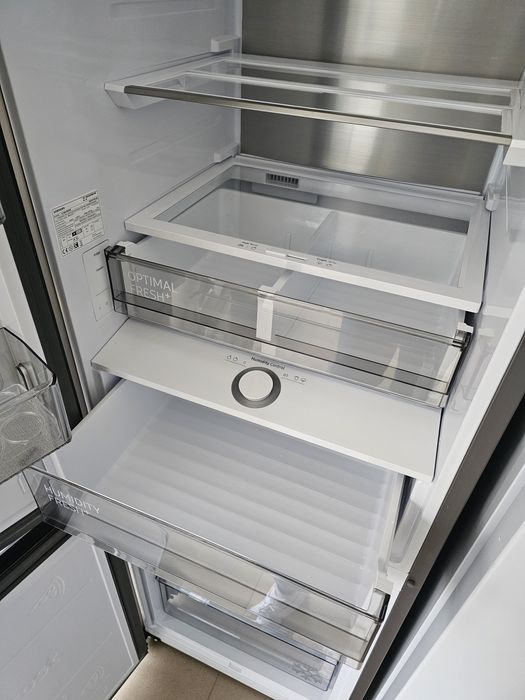 Хладилник с фризер SAMSUNG No Frost