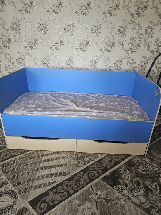 Срочно продам детскую кровать