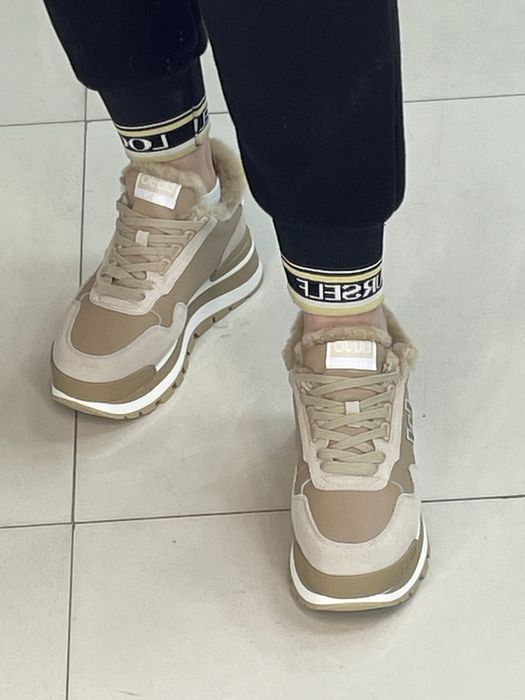 Кроссовки зимние