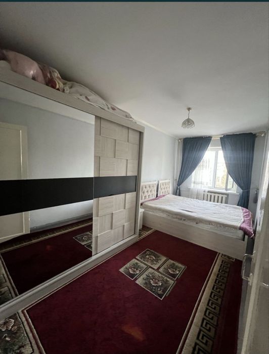 Продажа Срочно Чиланзар 1 балкон 2х4  ориентир  Халк Банк!