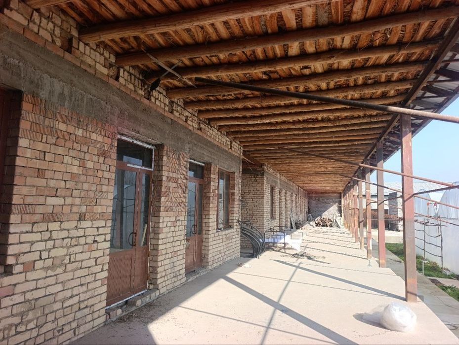 Uy sotiladi Piskentda