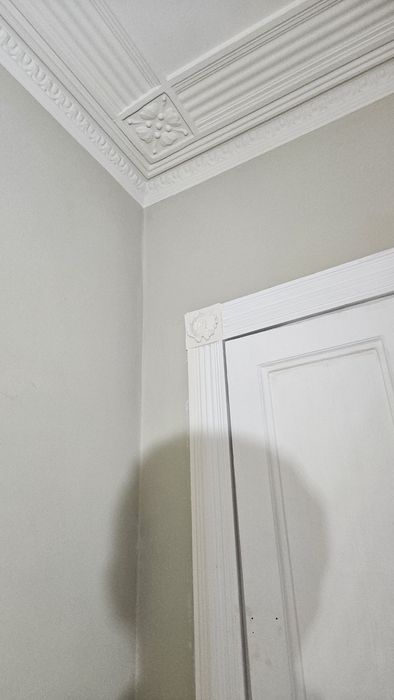 OFER servici de finisaje interioare si exterioare la standarde ridicate