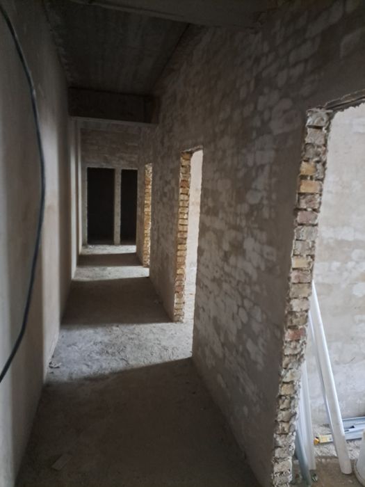 Продаются 2-ух. И 3-ёх комнатные квартиры.