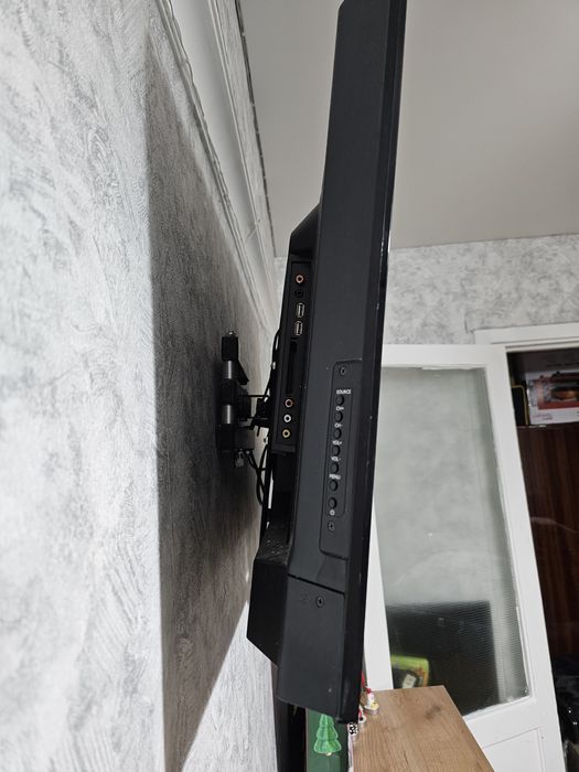 Продам телевизор