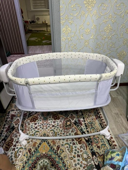 Кроват детский с колыбельная