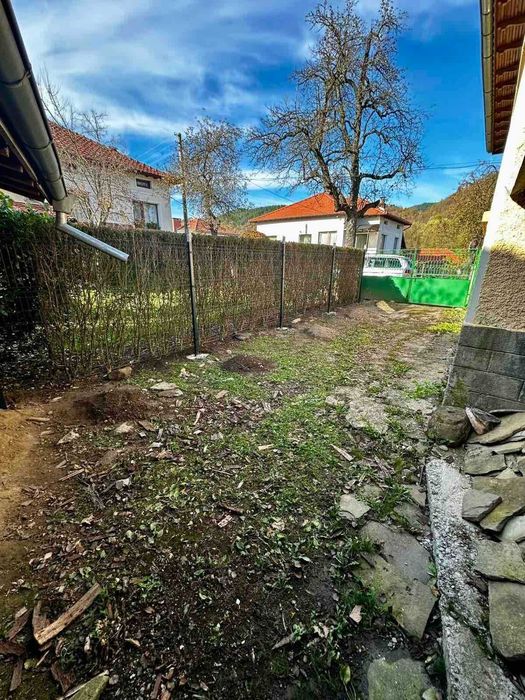 Продава се Къща в Априлци - 125 кв.м за 734 €/кв.м - Снимка #15